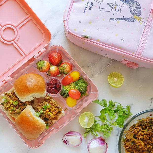 GROUND BEEF SLIDERS- 4 Compartment Lunch Box